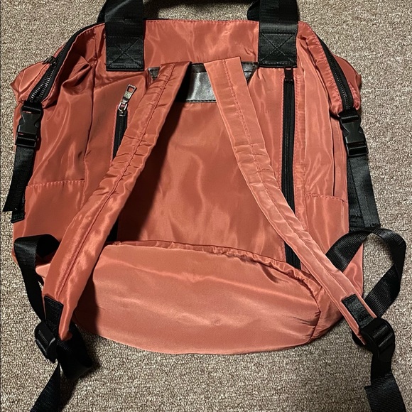 Purse/backpack - Picture 2 of 2